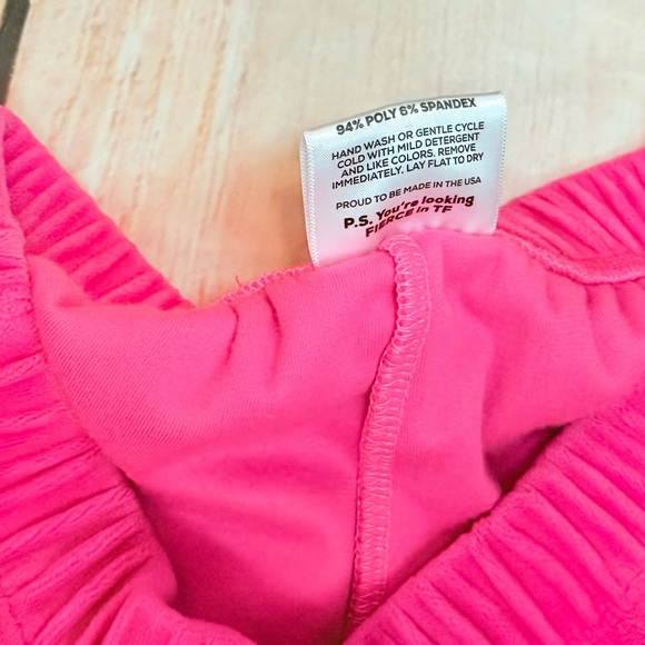 Tiger Friday Dancewear Velour Shorts Size AXS hot Punk Pink Luxe - Picture 3 of 4